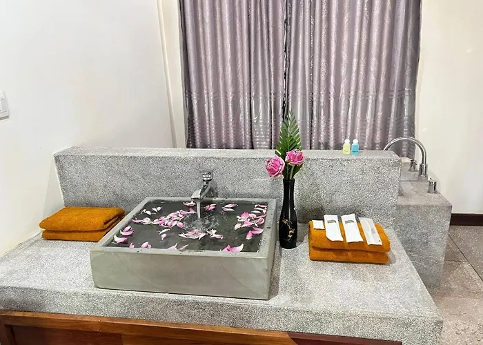 Lucky Private Boutique Pool Siem Reap