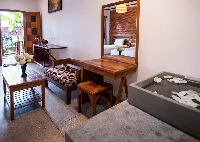 Lucky Private Boutique Pool Hotel 4*